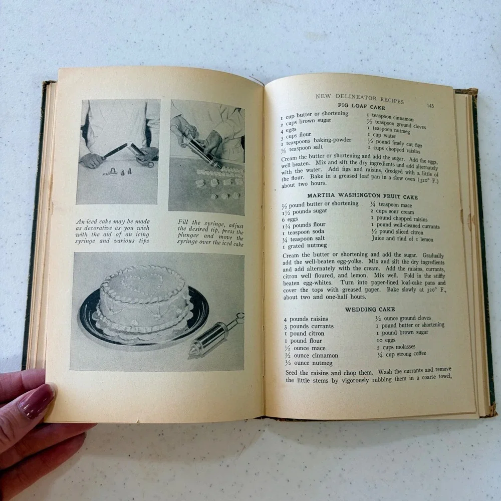 Vintage 1929 New Delineator Recipes Cookbook Butterick Publishing Art Deco Cover